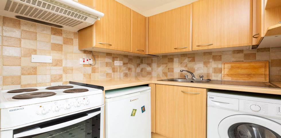 Spacious studio set in an amazing location by Regents Park & Euston Cumberland Terrace Mews, Camden